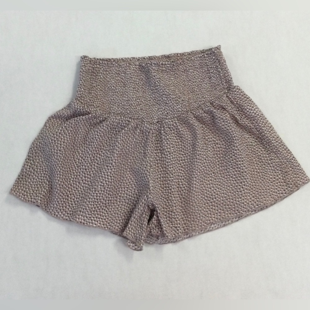 Aerie Size XS Taupe with Dots Shirred Waist Flutter Shorts